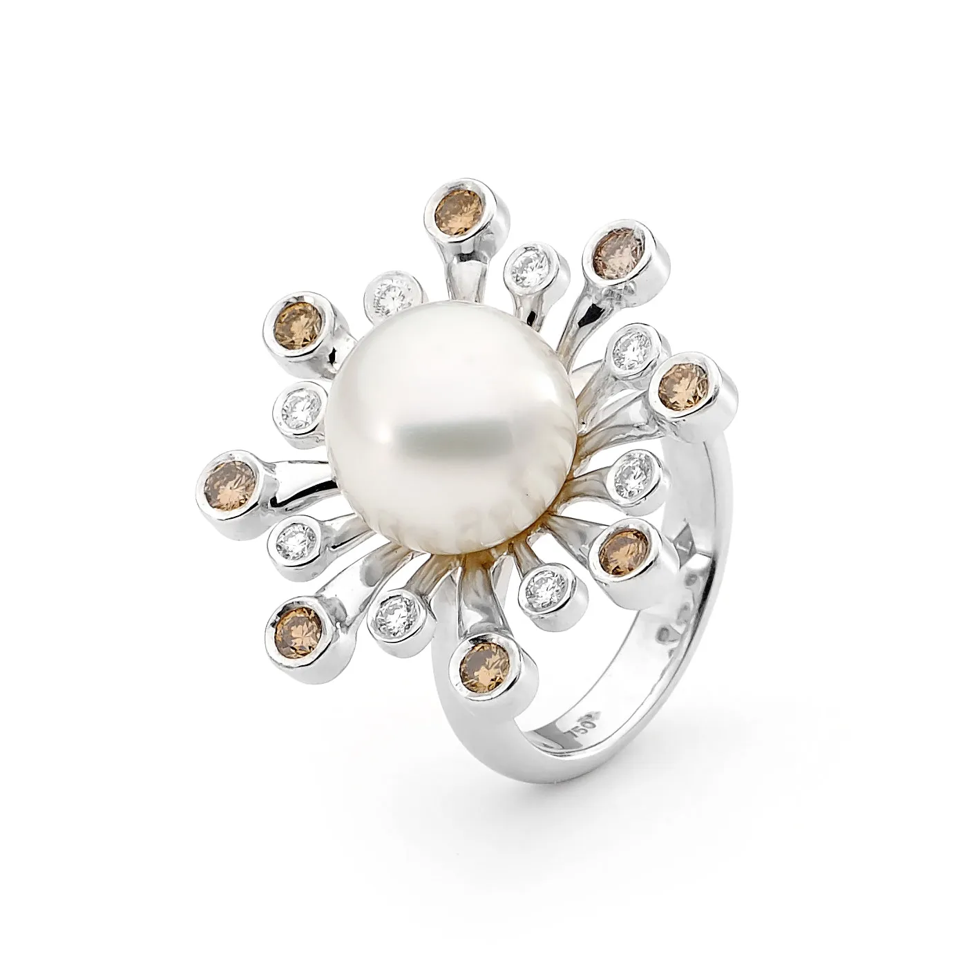 18ct White Gold Pearl and Diamond Ring