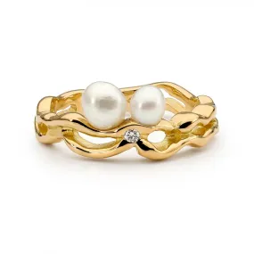 2 South Sea Pearls Diamond Ring